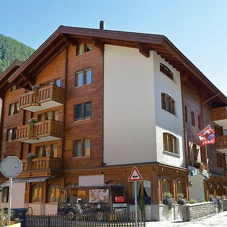 Daniela Hotel 4*