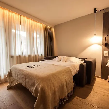 Hotell Daniela 4*